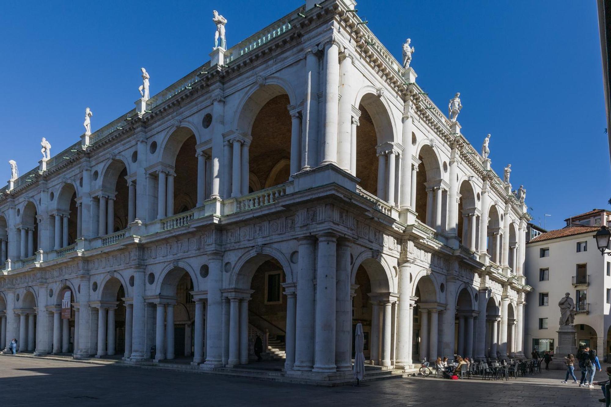 Il Campanile Apartment Vicenza Bagian luar foto