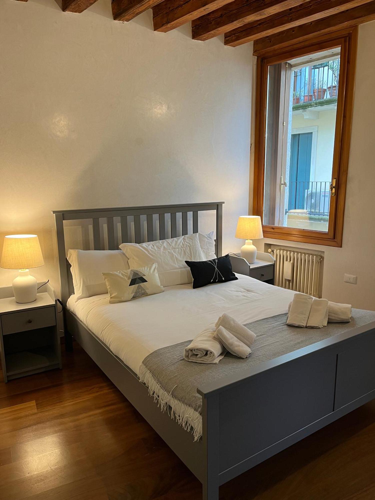Il Campanile Apartment Vicenza Bagian luar foto