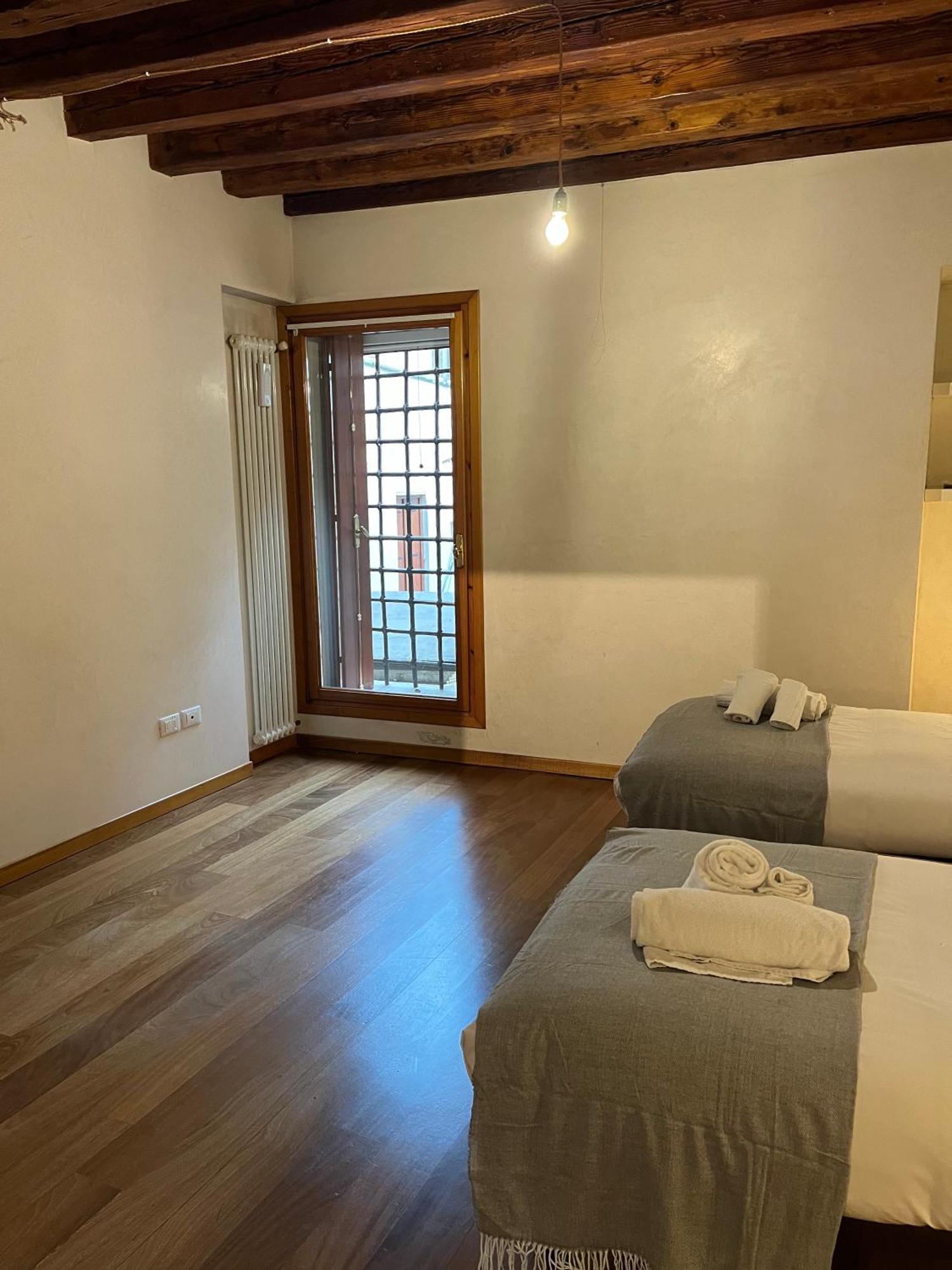 Il Campanile Apartment Vicenza Bagian luar foto