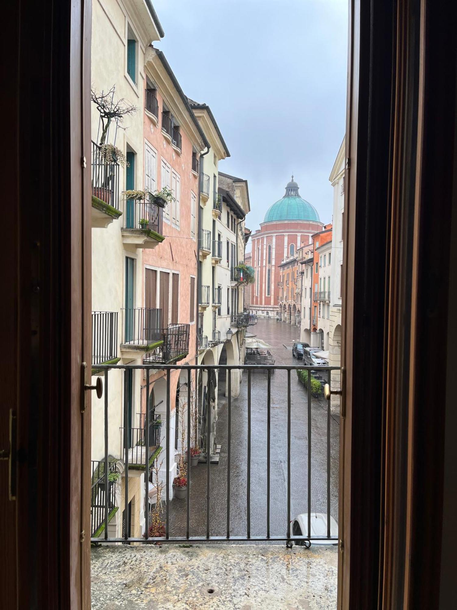 Il Campanile Apartment Vicenza Bagian luar foto