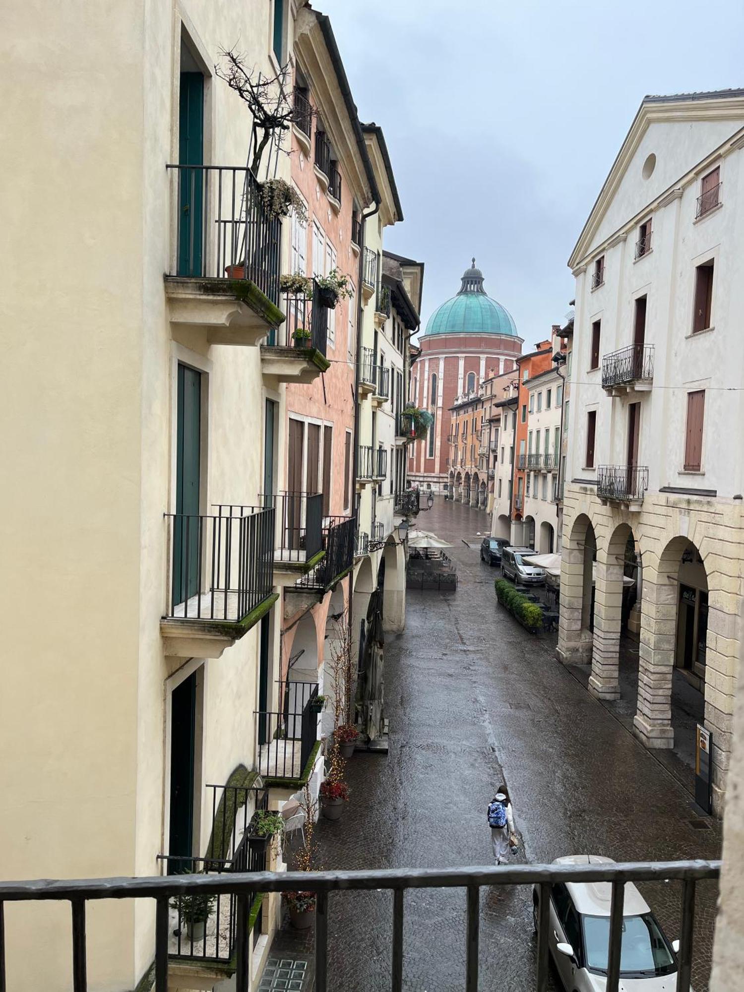 Il Campanile Apartment Vicenza Bagian luar foto